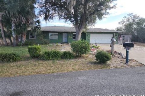 House in Ocala, Florida 3 bedrooms, 173.73 sq.m. № 2116801