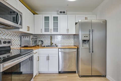Купить кондоминиум в Помпано-Бич, Флорида 3 комнаты, 111.48м2, № 2177271 - фото 20