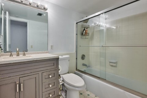 Купить кондоминиум в Помпано-Бич, Флорида 3 комнаты, 111.48м2, № 2177271 - фото 25