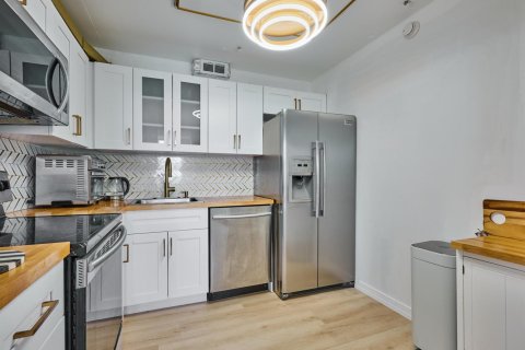 Купить кондоминиум в Помпано-Бич, Флорида 3 комнаты, 111.48м2, № 2177271 - фото 17