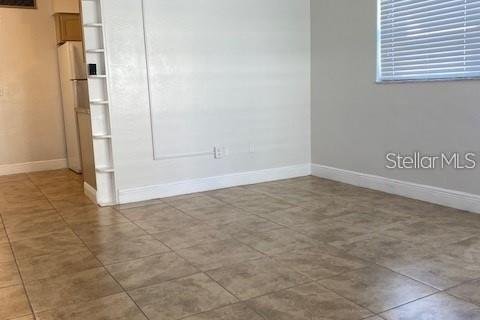 Condo in Saint Petersburg, Florida, 2 bedrooms № 2115389 - photo 14