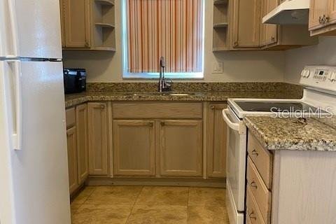 Condo in Saint Petersburg, Florida, 2 bedrooms № 2115389 - photo 6