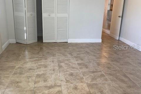 Condo in Saint Petersburg, Florida, 2 bedrooms № 2115389 - photo 8