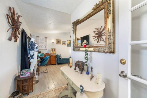 House in Vero Beach, Florida 3 bedrooms, 111.67 sq.m. № 1796825 - photo 4