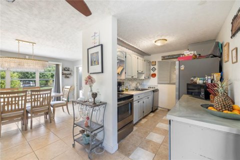 House in Vero Beach, Florida 3 bedrooms, 111.67 sq.m. № 1796825 - photo 15