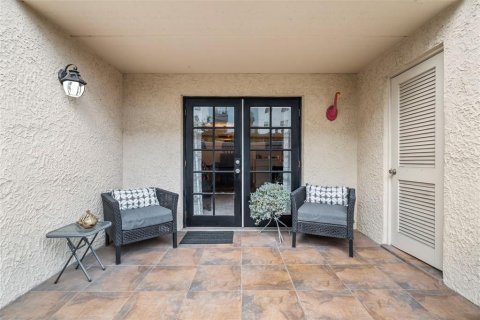 Condo in Tampa, Florida, 2 bedrooms  № 1883613 - photo 16