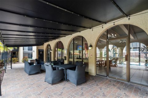 Condo in Tampa, Florida, 2 bedrooms  № 1883613 - photo 22