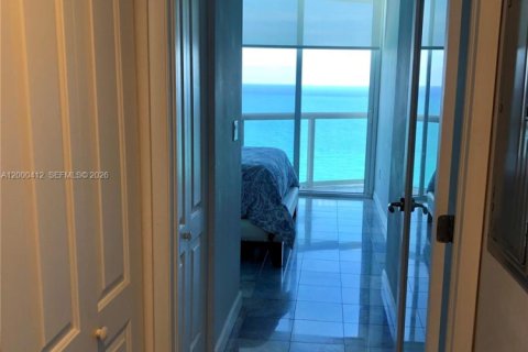 Condominio en alquiler en Miami Beach, Florida, 2 dormitorios, 129.32 m2 № 2067315 - foto 27