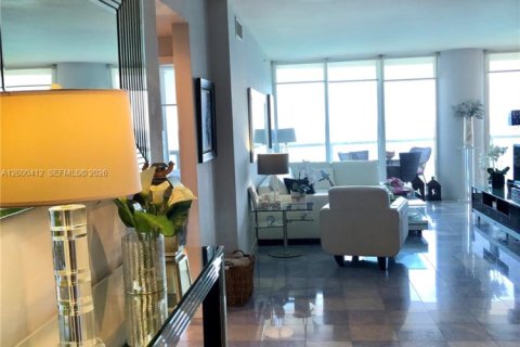 Condominio en alquiler en Miami Beach, Florida, 2 dormitorios, 129.32 m2 № 2067315 - foto 19