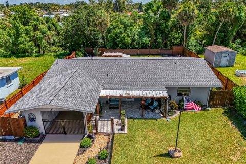 House in Venice, Florida 3 bedrooms, 135.27 sq.m. № 1856089 - photo 6