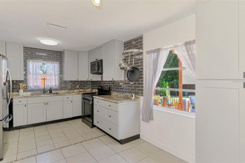 House in Venice, Florida 3 bedrooms, 135.27 sq.m. № 1856089 - photo 22