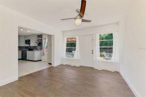 House in Venice, Florida 3 bedrooms, 135.27 sq.m. № 1856089 - photo 19