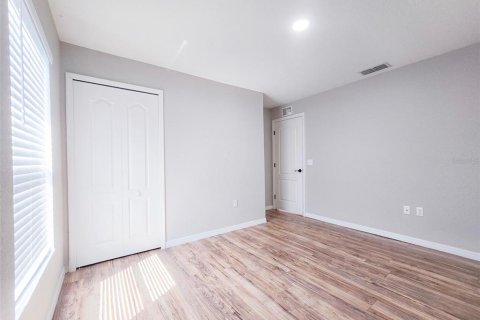 House in Lakeland, Florida 3 bedrooms, 151.99 sq.m. № 1914199 - photo 23