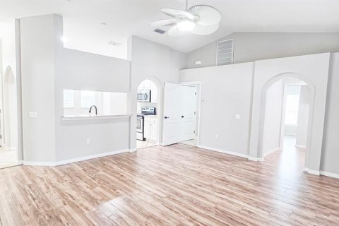 House in Lakeland, Florida 3 bedrooms, 151.99 sq.m. № 1914199 - photo 9