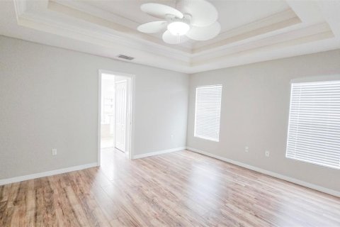 House in Lakeland, Florida 3 bedrooms, 151.99 sq.m. № 1914199 - photo 30