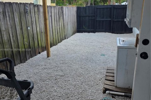 Appartement à louer à Fort Lauderdale, Floride: 2 chambres, 121.33 m2 № 2050707 - photo 9