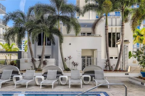 Appartement à Orlando, Floride 3 chambres, 158.21 m2 № 2364661