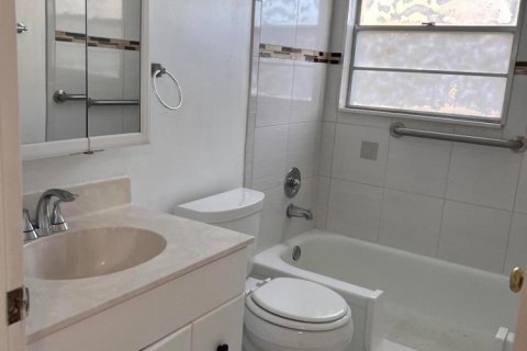 Copropriété à louer à Boca Raton, Floride: 2 chambres, 78.04 m2 № 2389551 - photo 3