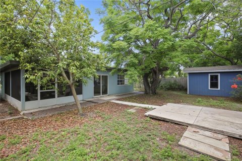 House in Saint Petersburg, Florida 3 bedrooms, 143.53 sq.m. № 2239422 - photo 28