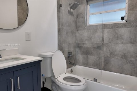 Снять в аренду виллу или дом в Холливуд, Флорида 3 спальни, 147.81м2, № 1970938 - фото 22