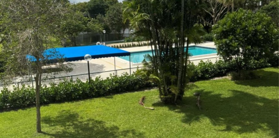 Condominio en Pompano Beach, Florida, 3 dormitorios № 1155724
