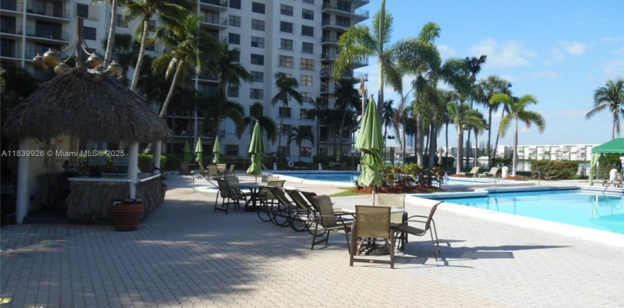 Condo à Aventura, Floride, 1 chambre № 1830368
