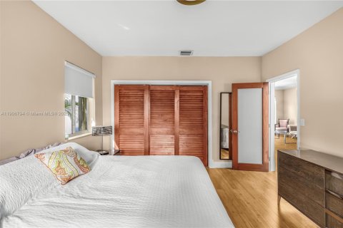 Villa ou maison à vendre à Surfside, Floride: 3 chambres, 181.9 m2 № 1963591 - photo 15