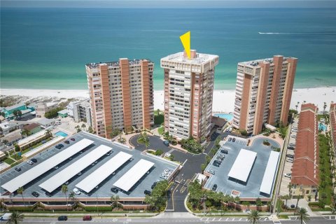 Condo in Redington Shores, Florida, 1 bedroom  № 2236445