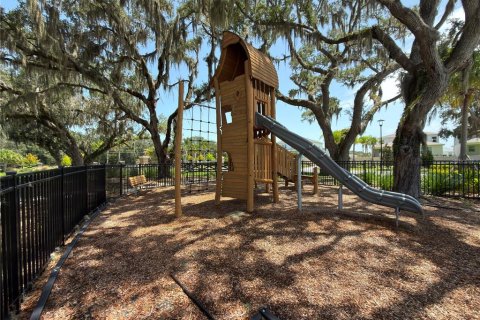 Townhouse in Orlando, Florida 3 bedrooms, 156.35 sq.m. № 2230931 - photo 18