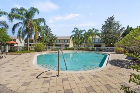 Townhouse in Brandon, Florida 2 bedrooms, 103.12 sq.m. № 2290732 - photo 13