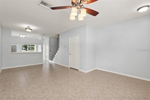 Townhouse in Brandon, Florida 2 bedrooms, 103.12 sq.m. № 2290732 - photo 7