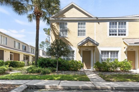 Townhouse in Brandon, Florida 2 bedrooms, 103.12 sq.m. № 2290732