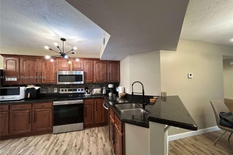 Copropriété à louer à Coral Springs, Floride: 3 chambres, 108.32 m2 № 1972583 - photo 7