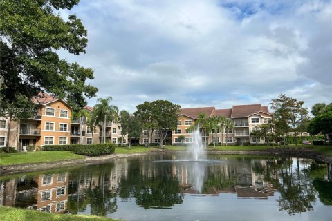 Copropriété à louer à Coral Springs, Floride: 3 chambres, 108.32 m2 № 1972583 - photo 16