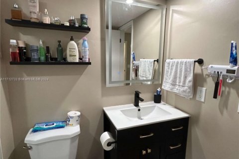 Copropriété à louer à Coral Springs, Floride: 3 chambres, 108.32 m2 № 1972583 - photo 11