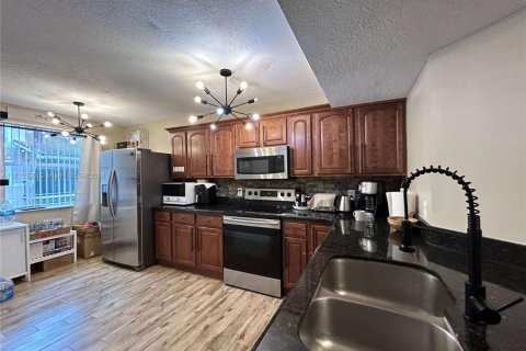 Copropriété à louer à Coral Springs, Floride: 3 chambres, 108.32 m2 № 1972583 - photo 8