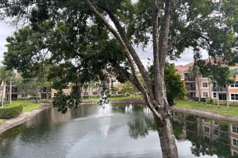 Copropriété à louer à Coral Springs, Floride: 3 chambres, 108.32 m2 № 1972583 - photo 5