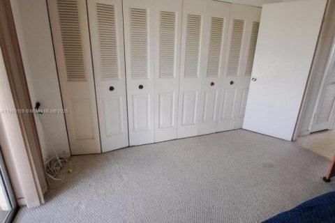 Condo in West Palm Beach, Florida, 1 bedroom  № 1953495 - photo 6