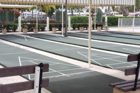 Condo in West Palm Beach, Florida, 1 bedroom  № 1953495 - photo 25