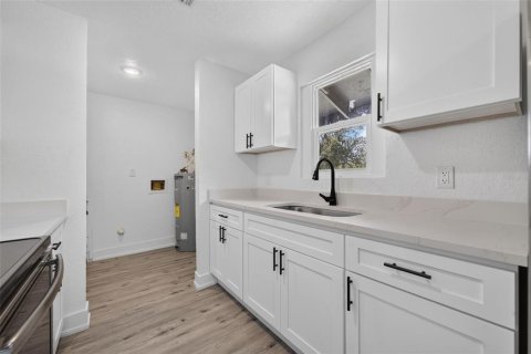 Villa ou maison à vendre à Sanford, Floride: 4 chambres, 107.02 m2 № 2339436 - photo 7