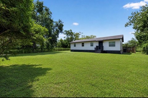 Villa ou maison à vendre à Sanford, Floride: 4 chambres, 107.02 m2 № 2339436 - photo 19