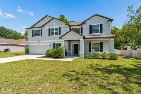 House in Spring Hill, Florida 6 bedrooms, 376.63 sq.m. № 2227897 - photo 2