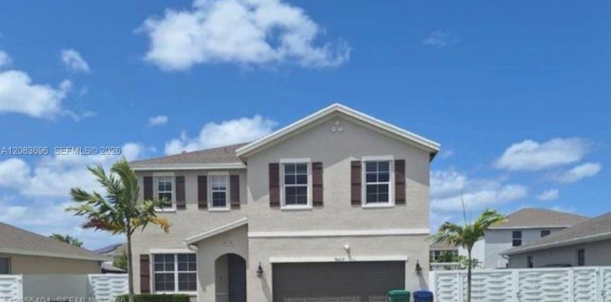 Casa en Homestead, Florida 4 dormitorios, 248.98 m2 № 2352131