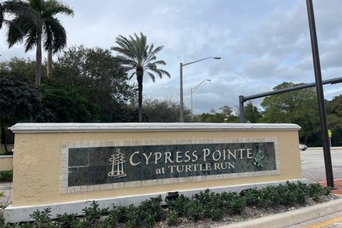 Condo in Coral Springs, Florida, 1 bedroom № 2192695