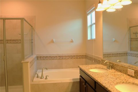 House in Orlando, Florida 4 bedrooms, 188.31 sq.m. № 1552609 - photo 22
