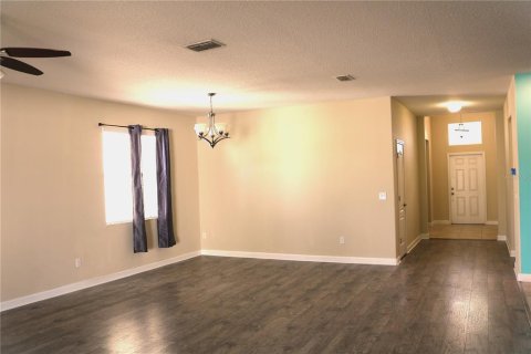 House in Orlando, Florida 4 bedrooms, 188.31 sq.m. № 1552609 - photo 6