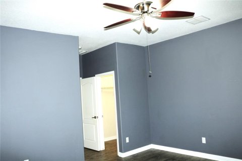 House in Orlando, Florida 4 bedrooms, 188.31 sq.m. № 1552609 - photo 17
