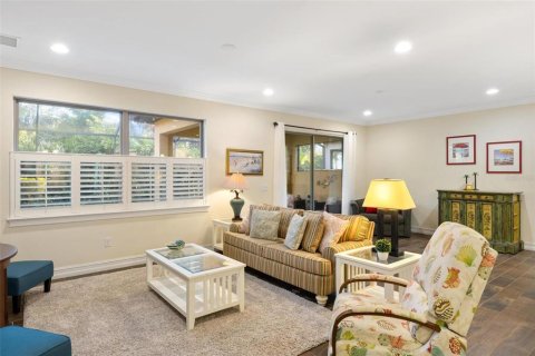 House in Nokomis, Florida 3 bedrooms, 167.78 sq.m. № 2107377 - photo 13