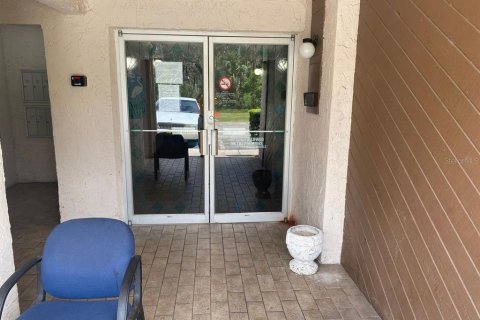 Condo in Port Richey, Florida, 1 bedroom  № 2229226 - photo 23