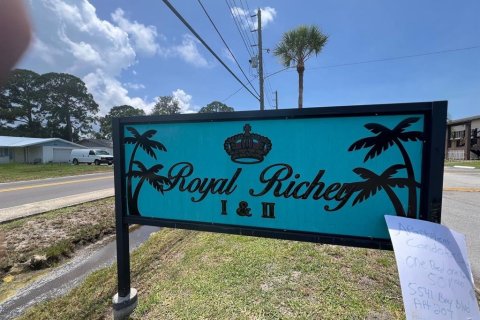 Condo in Port Richey, Florida, 1 bedroom  № 2229226 - photo 3